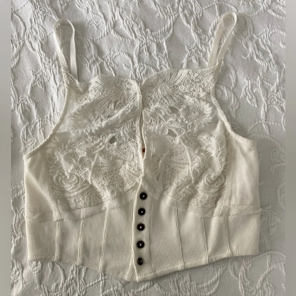 FREE PEOPLE WHITE HAVE MY HEART CROPPED TANK TOP sz. M NWT